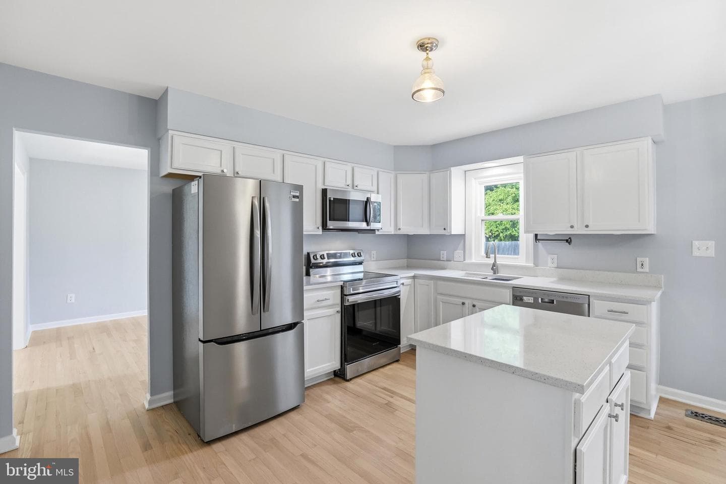 9323 Meredith Avenue photo 13
