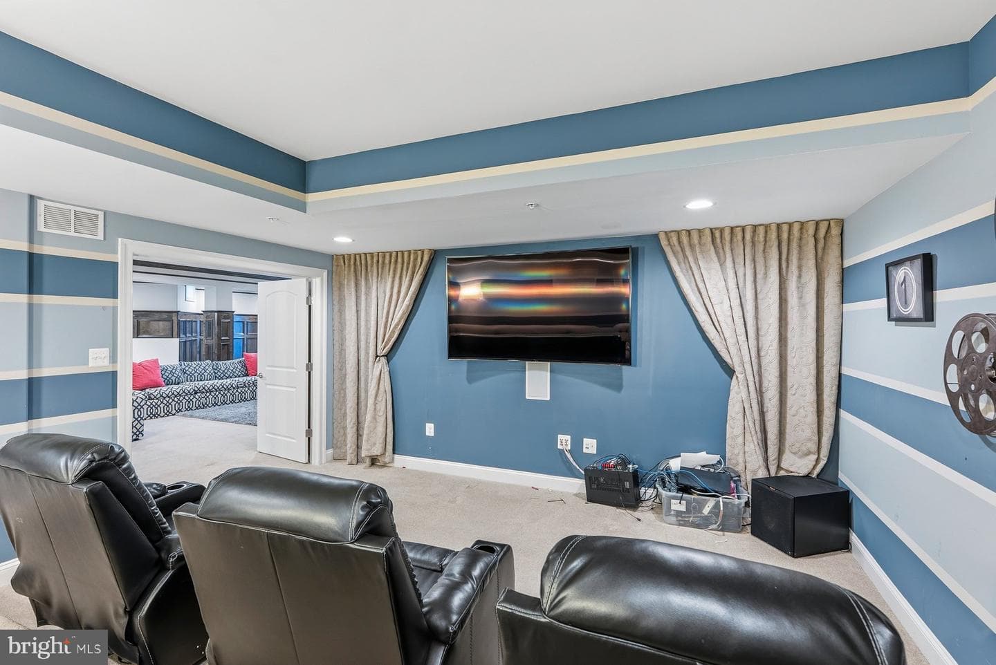2025 Drovers Lane photo 46