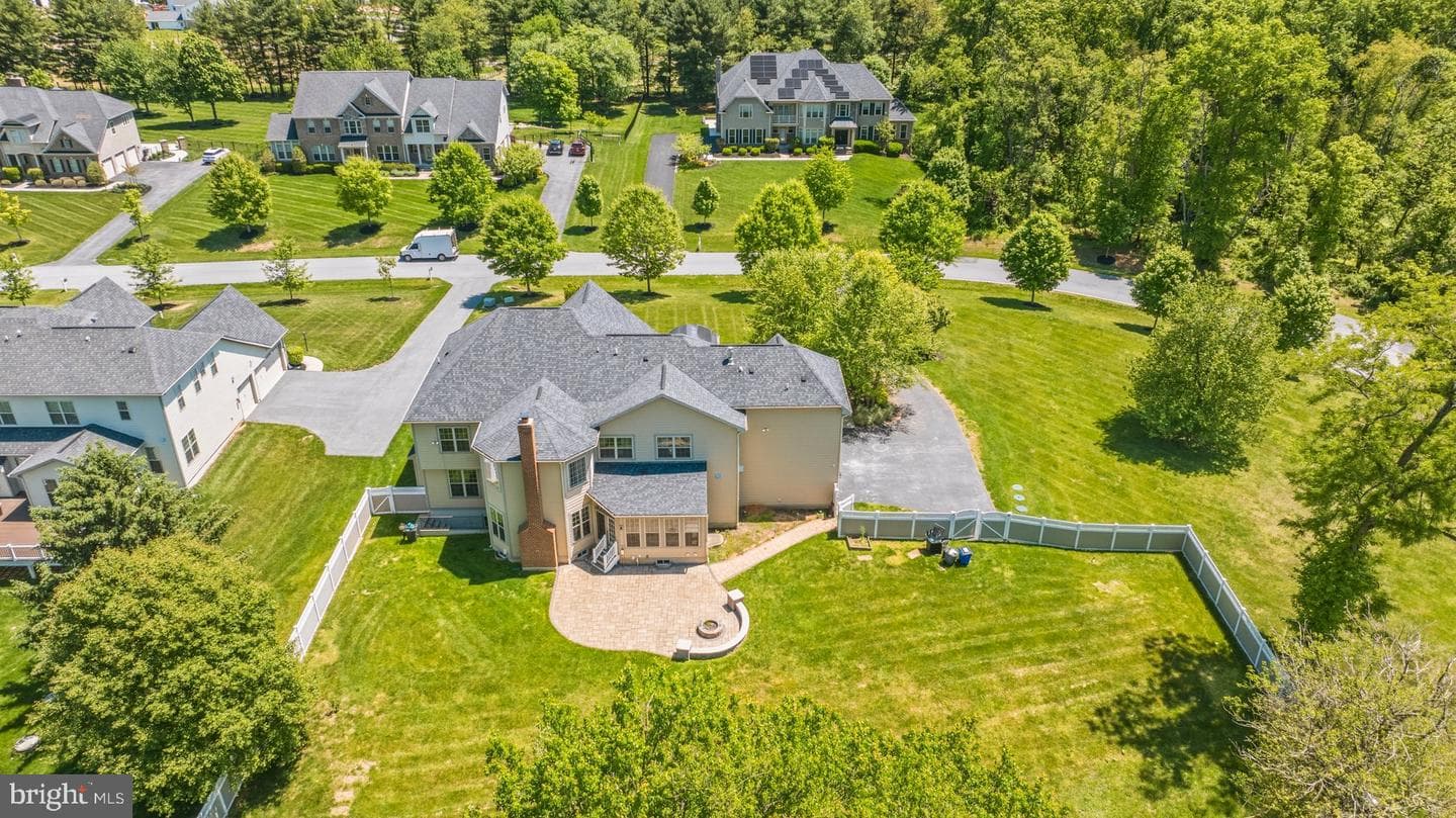 2025 Drovers Lane photo 56