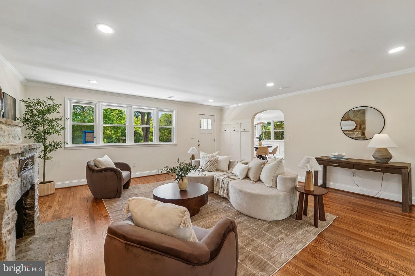 3045 Saint Johns Lane photo 6