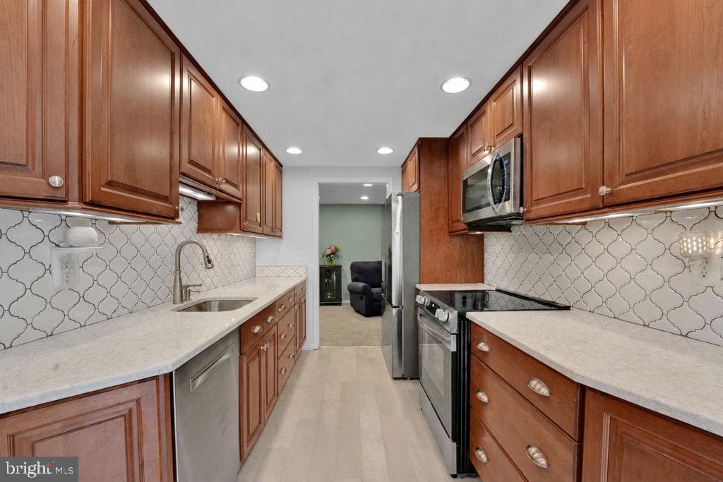 6916 Deerpasture photo 10