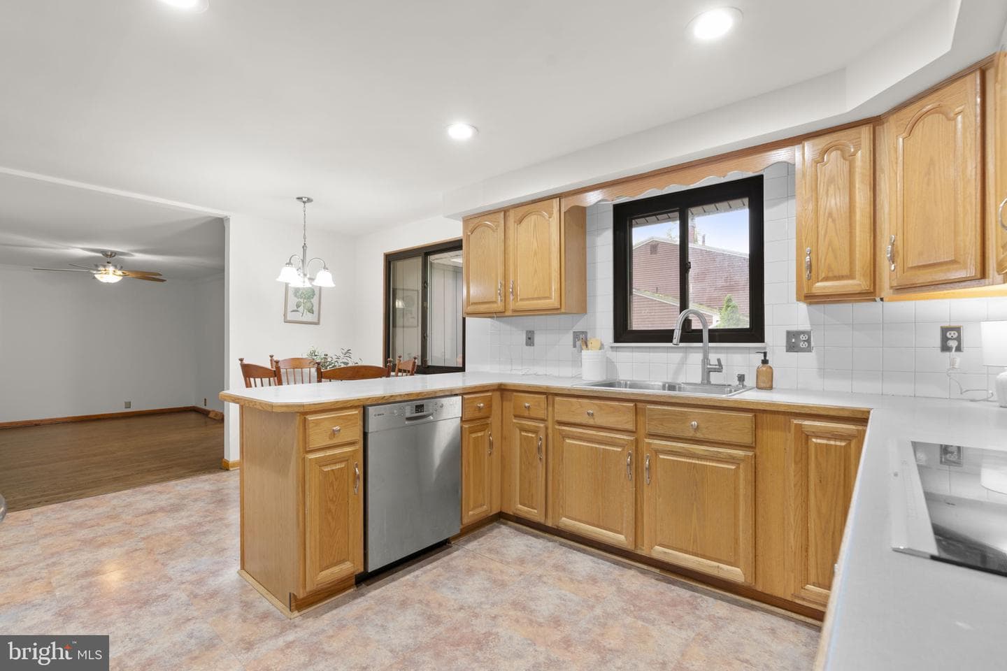 5206 Hesperus Drive photo 12