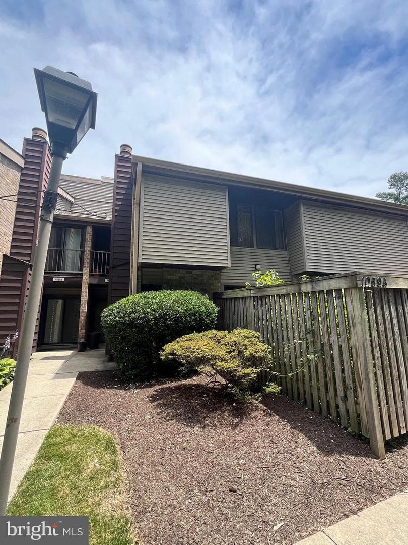 10595 Twin Rivers Road, Columbia