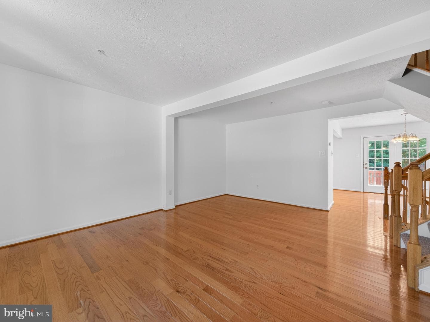 8807 Ashberry Court photo 6