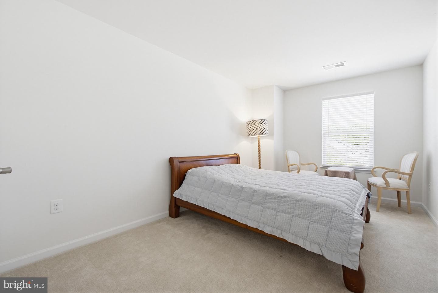 6446 Park Forest Circle photo 28