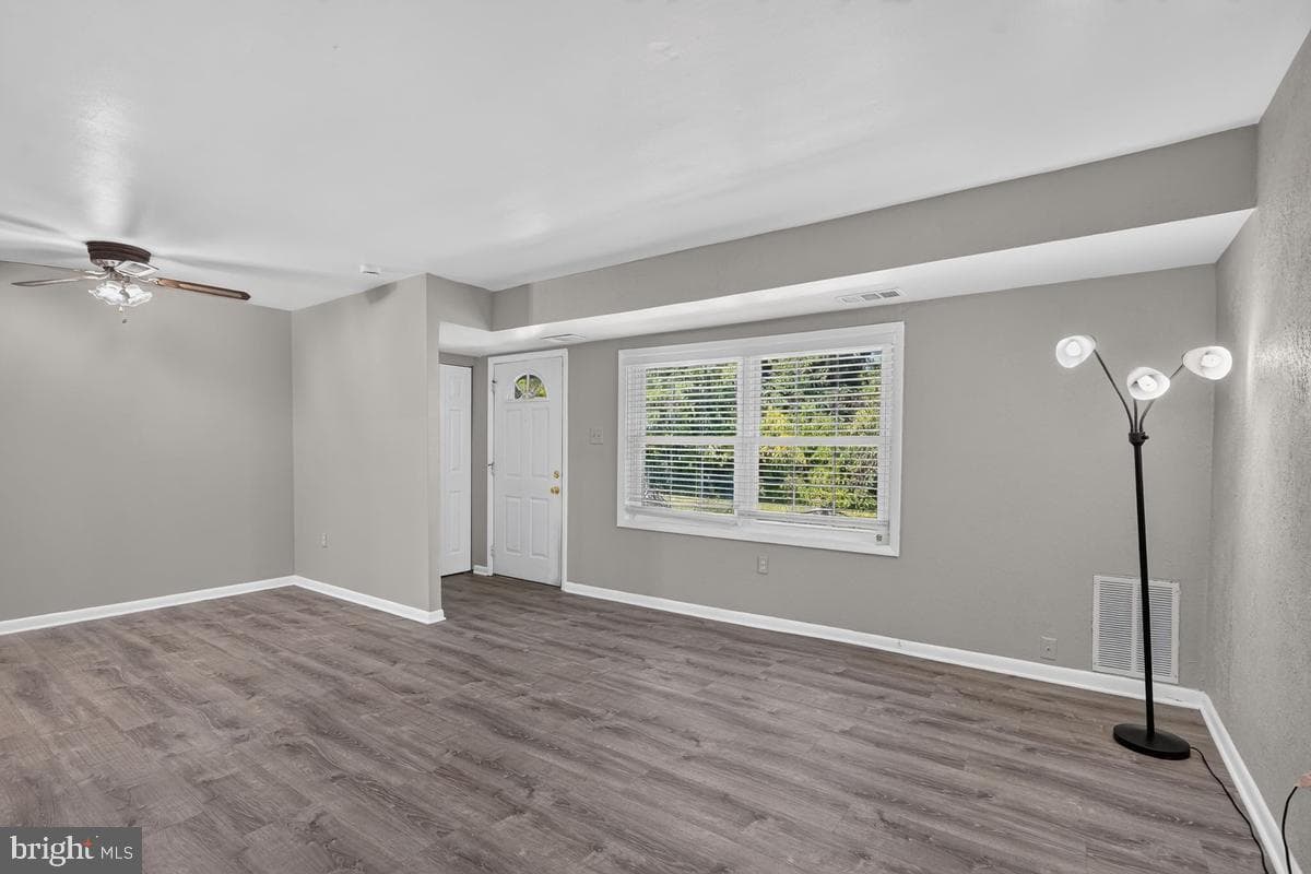 9220 Bridle Path Lane #N, Laurel