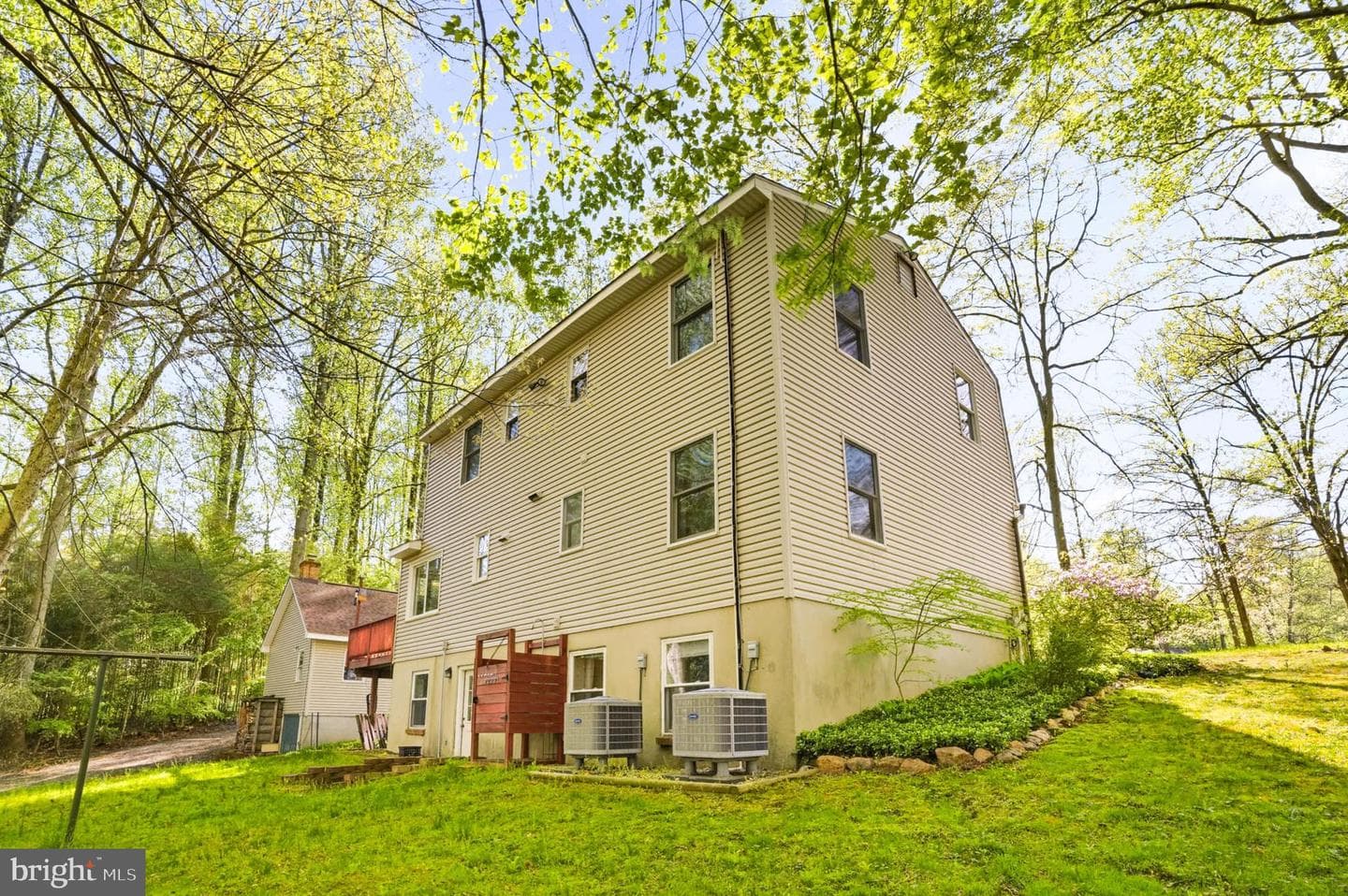7049 Mink Hollow Road photo 12