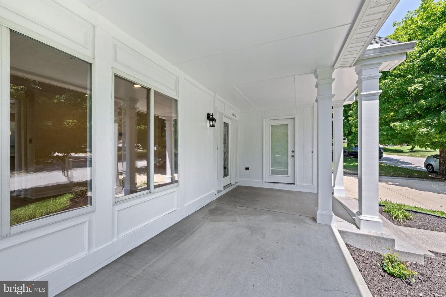 10904 Kathleen Court photo 3