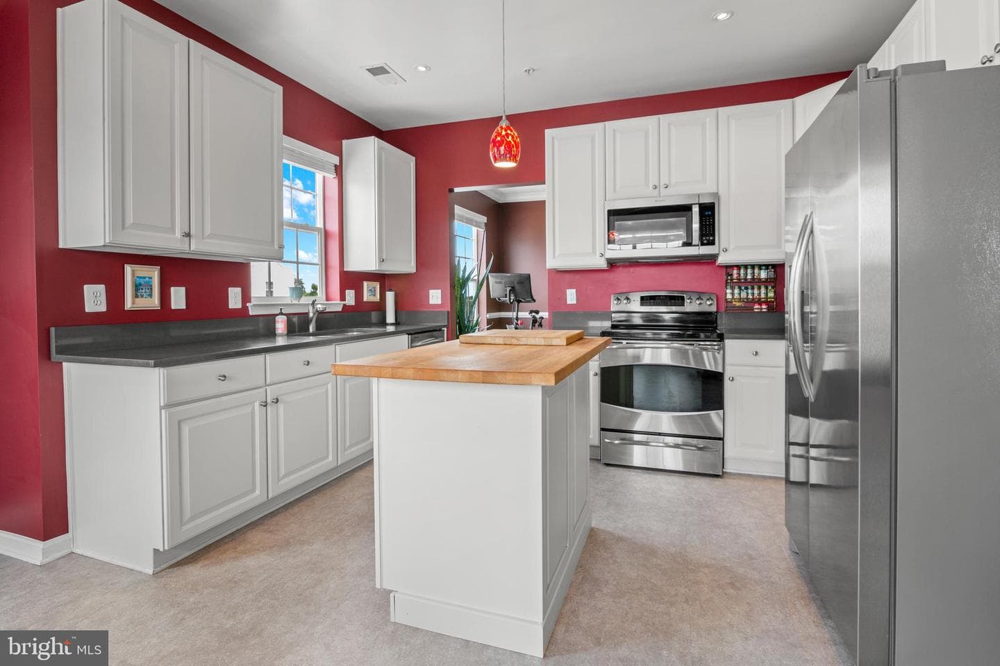 6150 Shadywood Road #403 photo 32