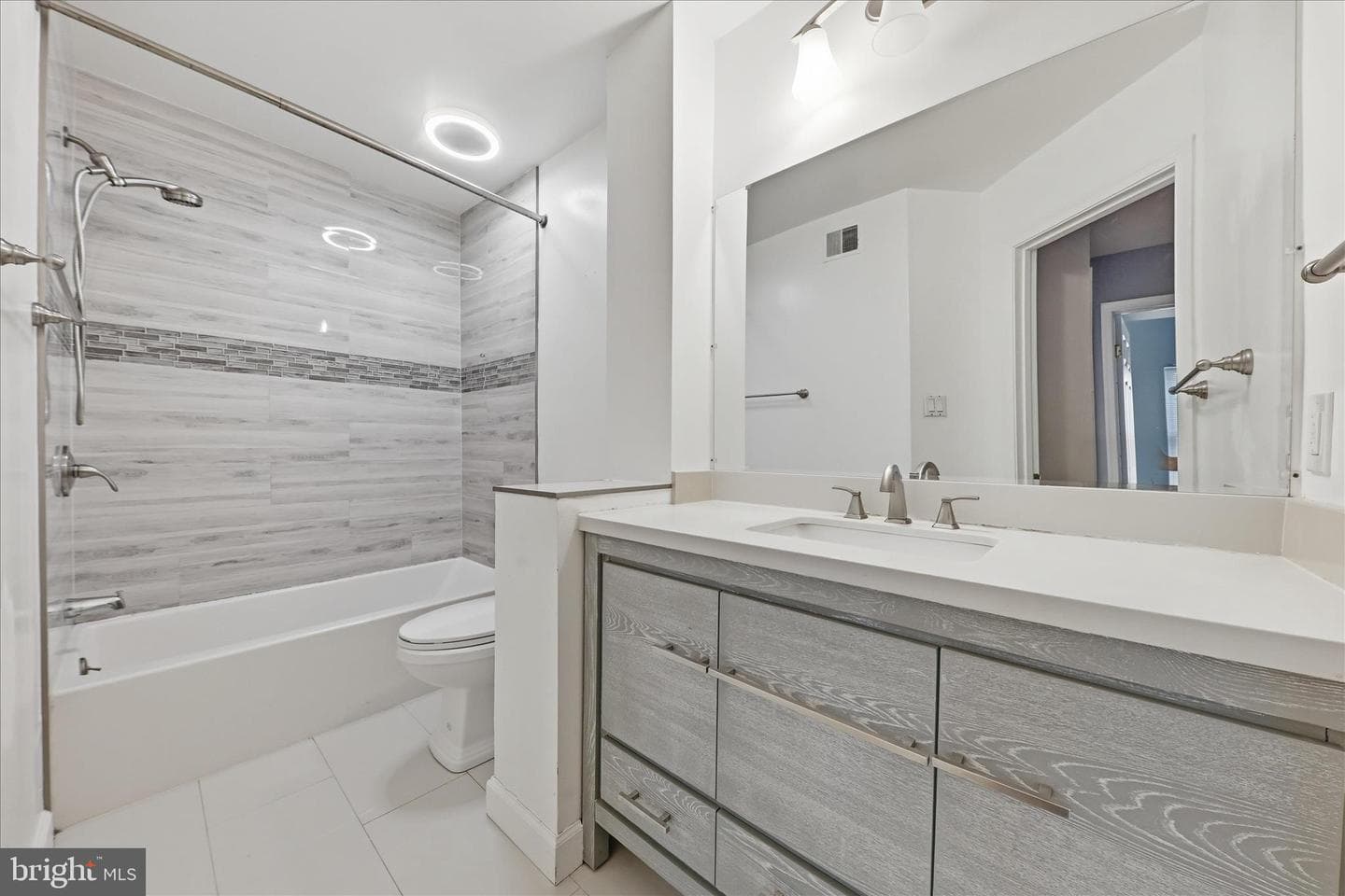 8545 Harvest View Court photo 21