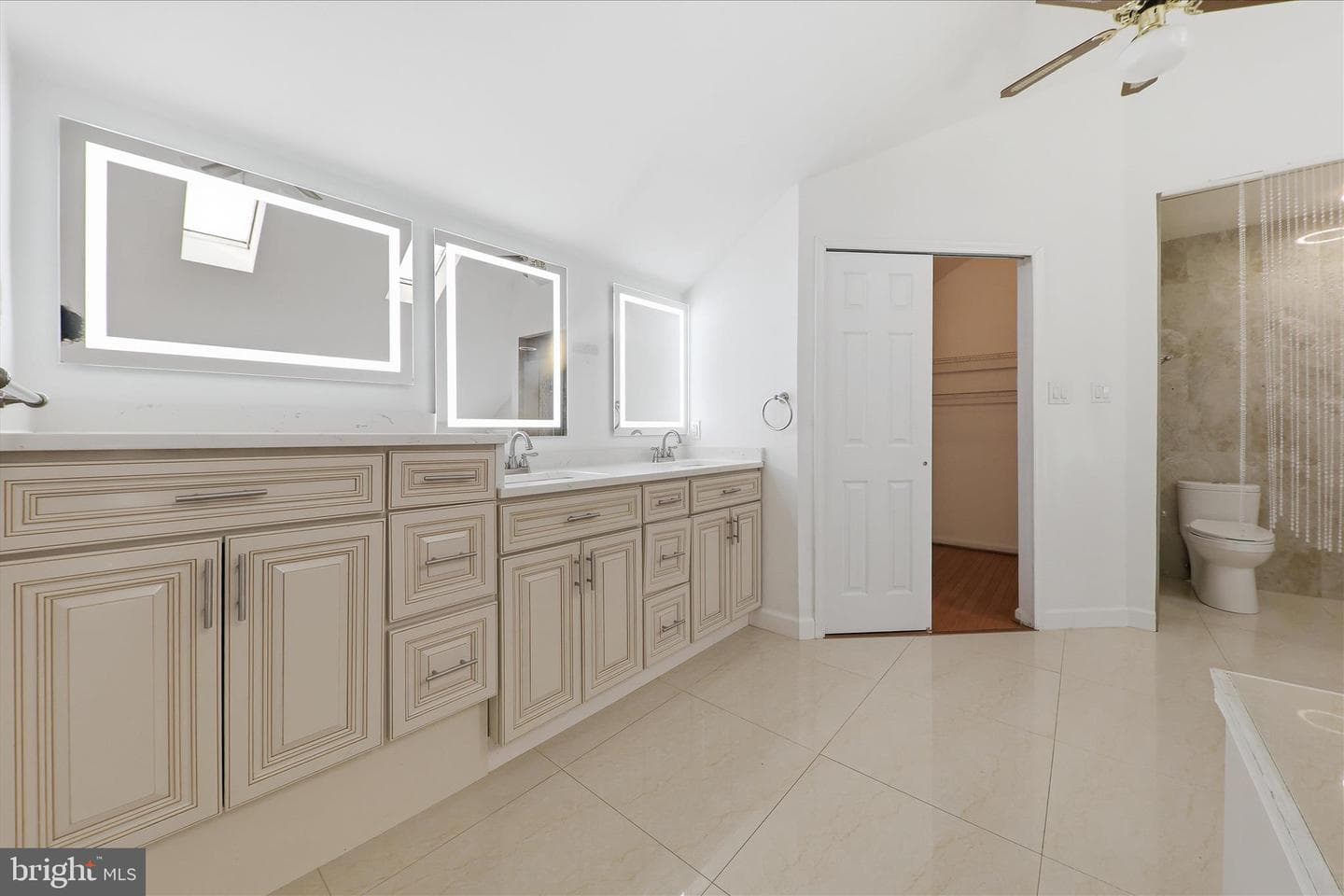 8545 Harvest View Court photo 26