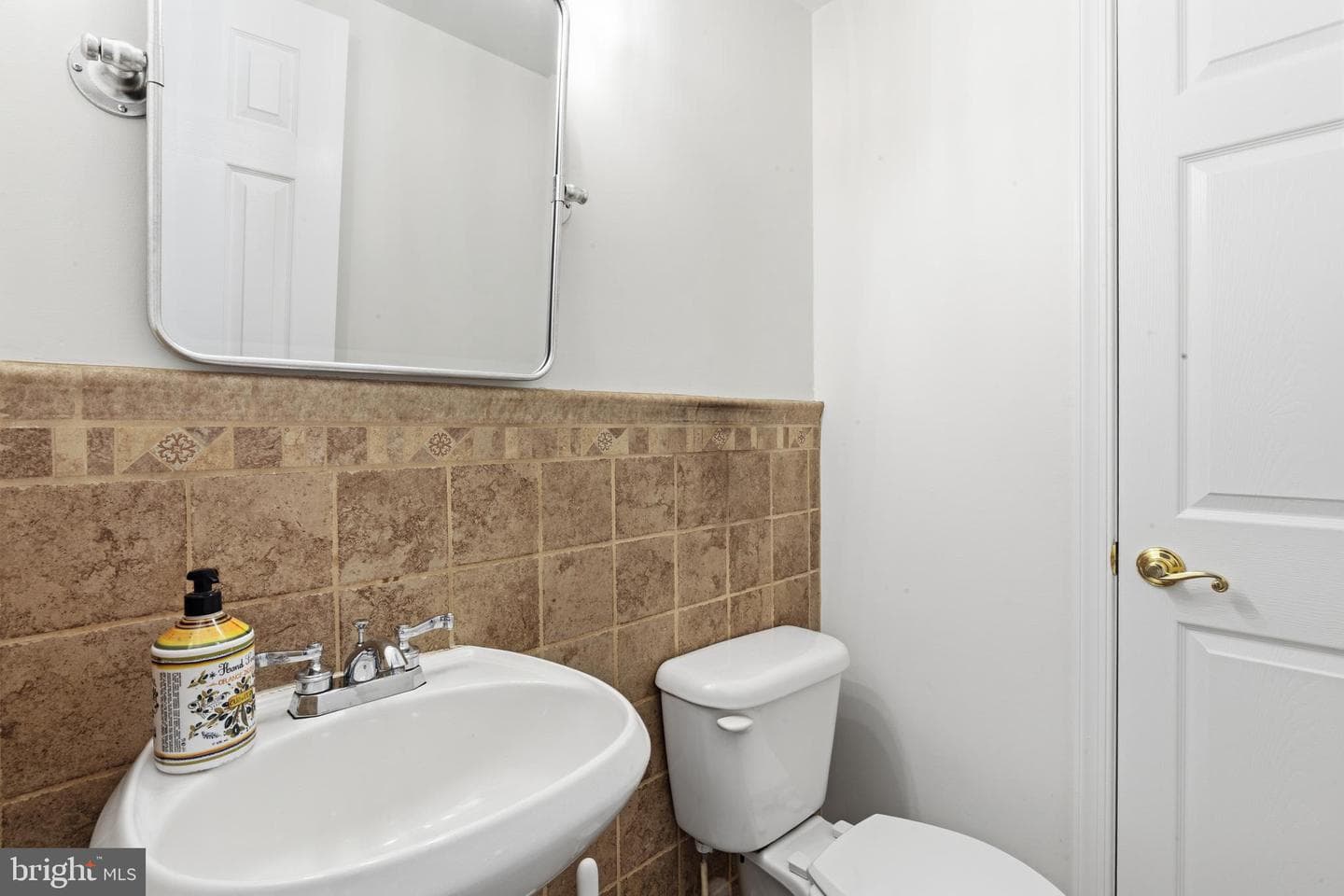 5066 Durham Road W photo 18