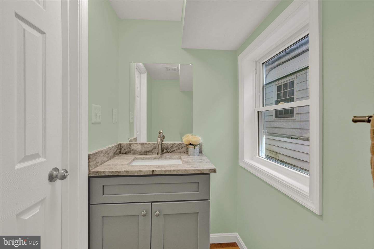 8511 Frederick Road photo 13