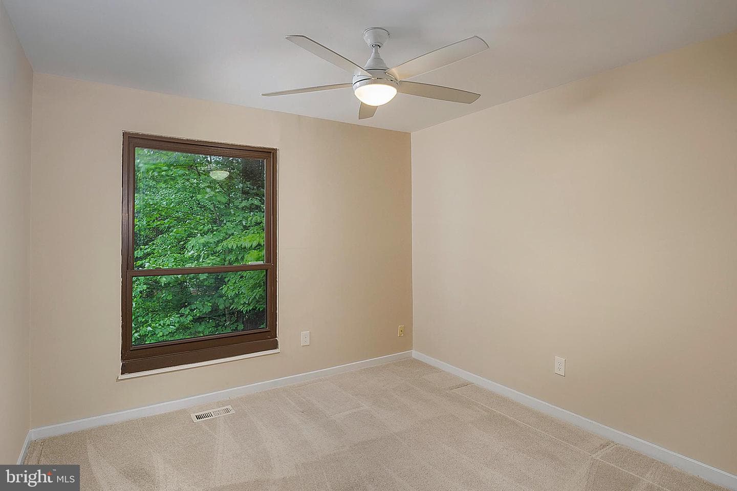 5678 Thicket Lane photo 27