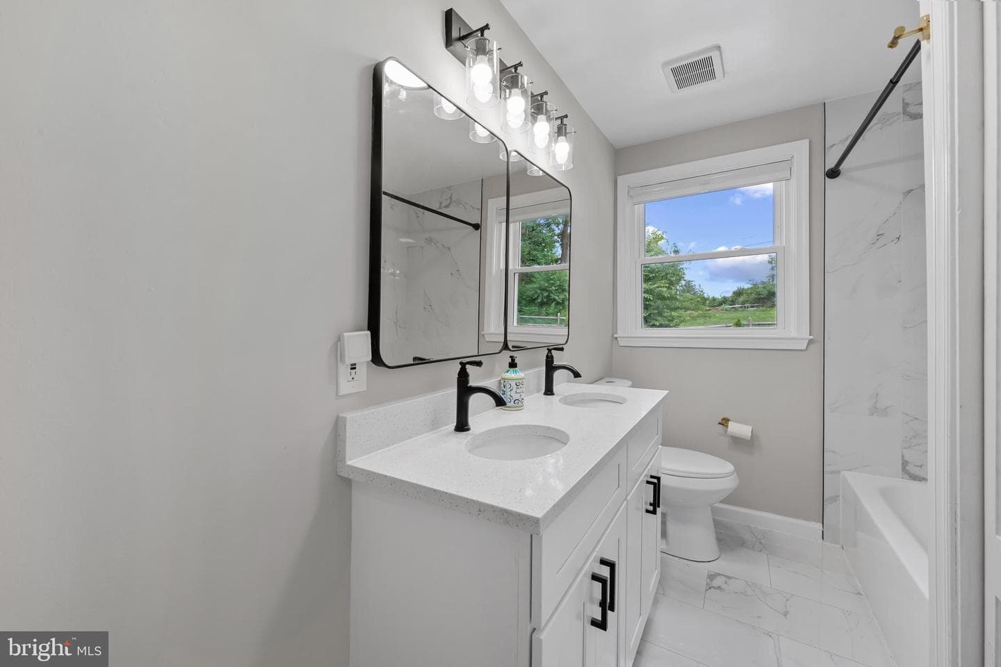 3906 Foxhill Drive photo 21