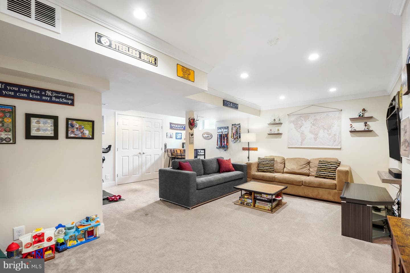 6093 Adcock Lane photo 37
