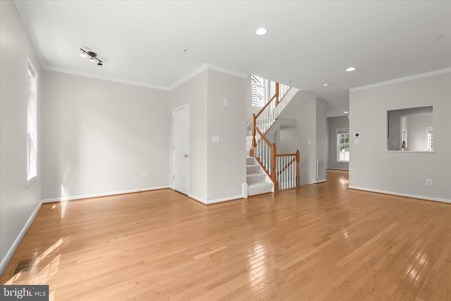 8876 Montjoy Place photo 18