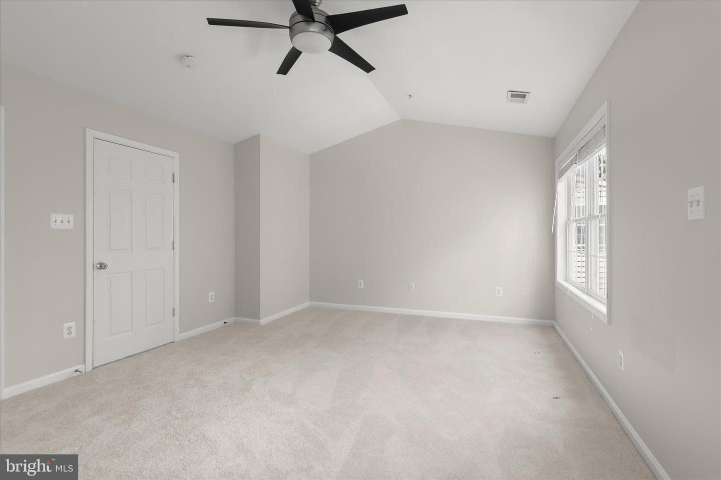 8876 Montjoy Place photo 35