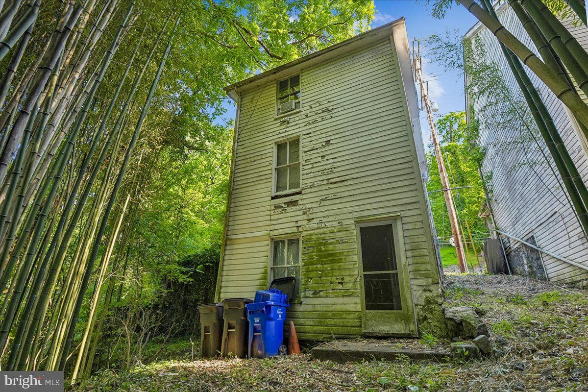 8472 Frederick Road photo 19