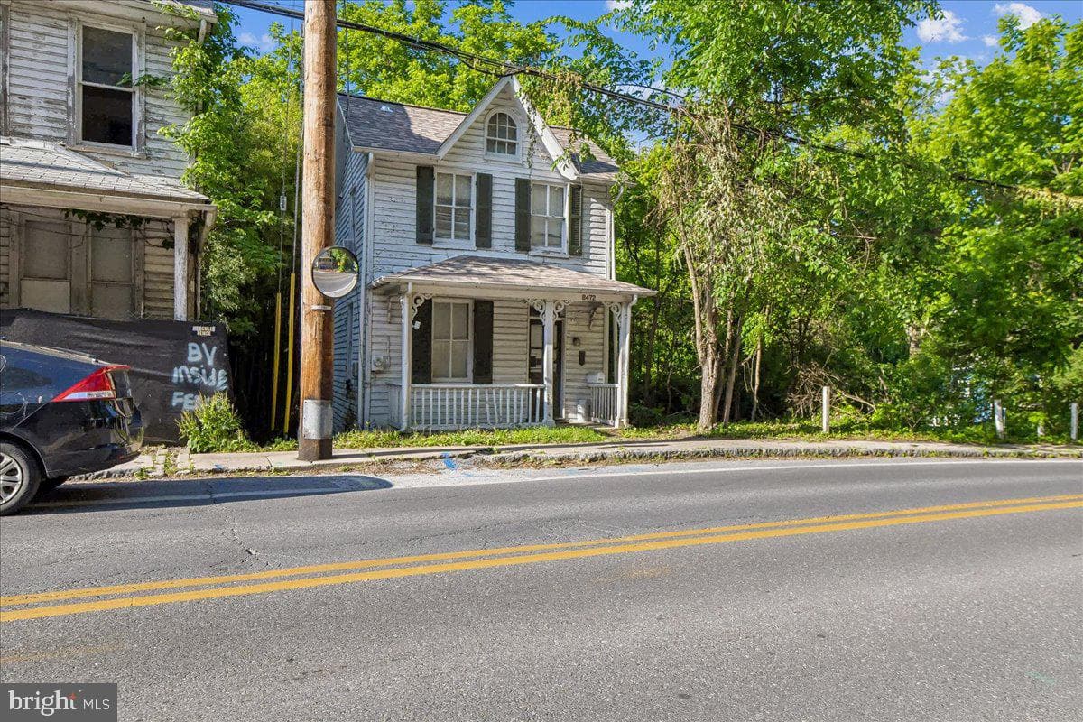 8472 Frederick Road photo 2