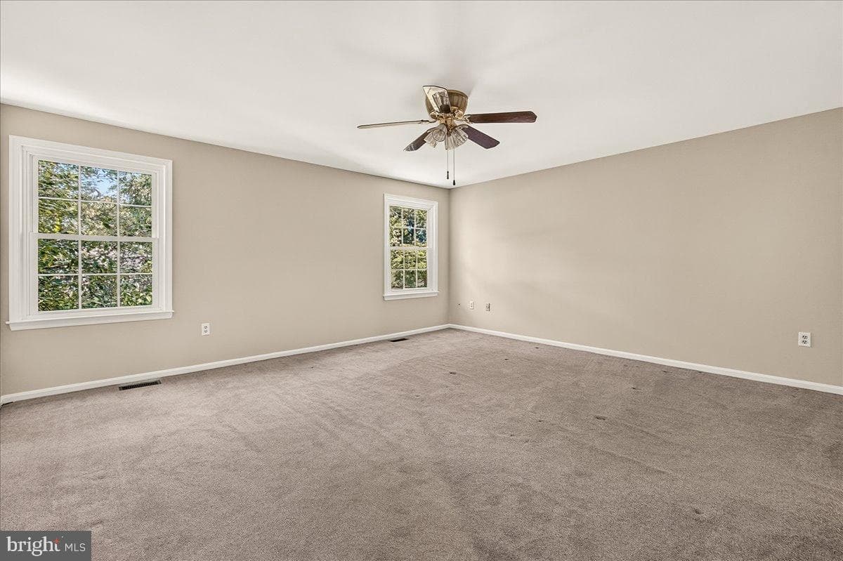 6630 Windsor Court photo 28