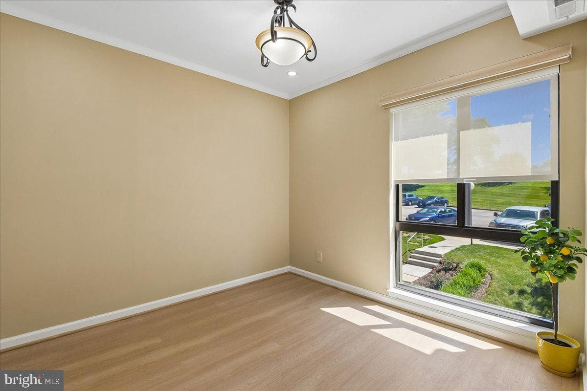 6005 Majors Lane #5 O29 photo 5
