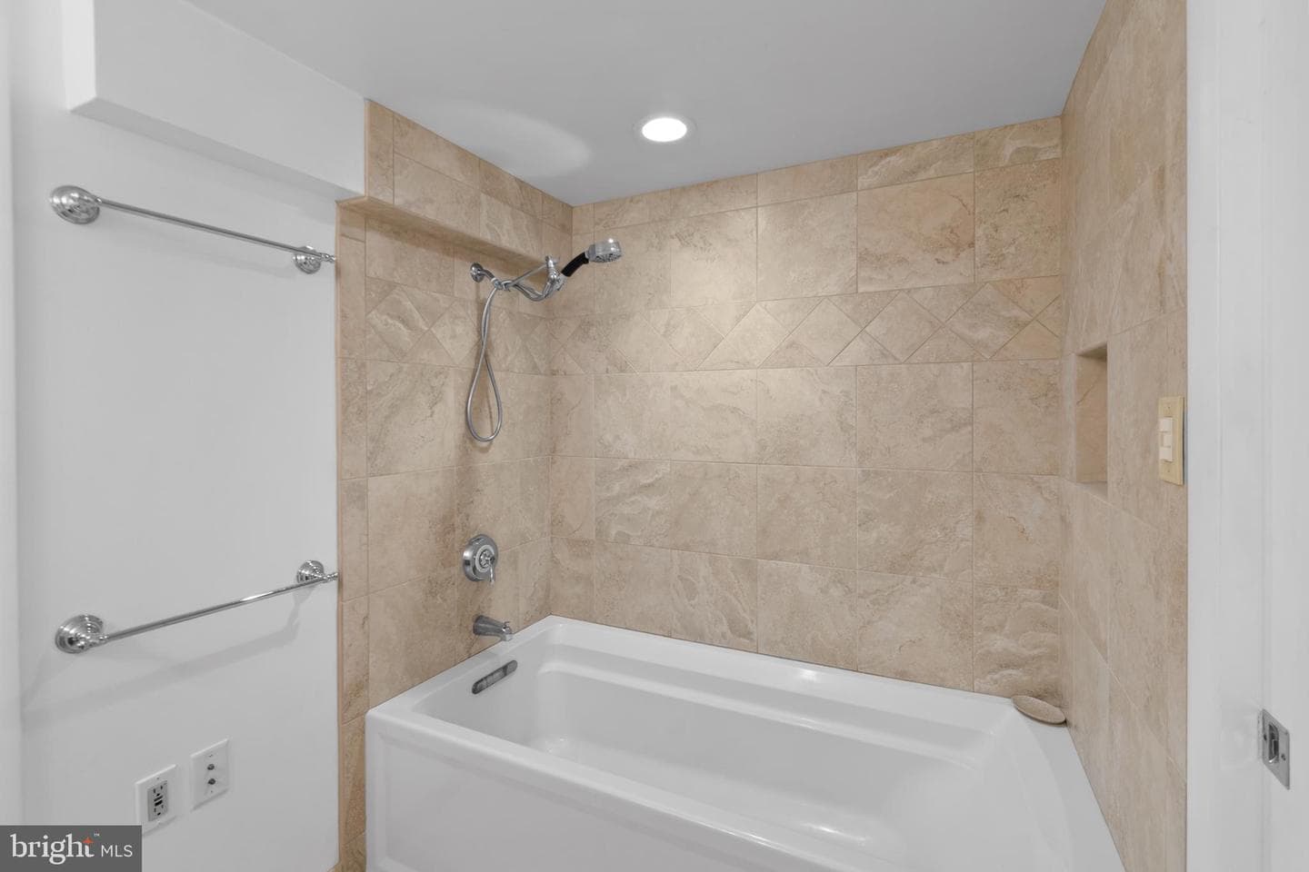 4010 Overlook Drive photo 30