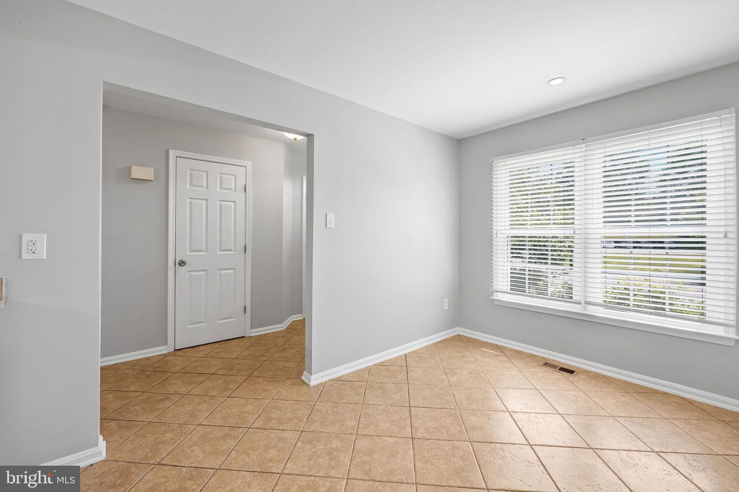 6312 Hampton Place photo 7