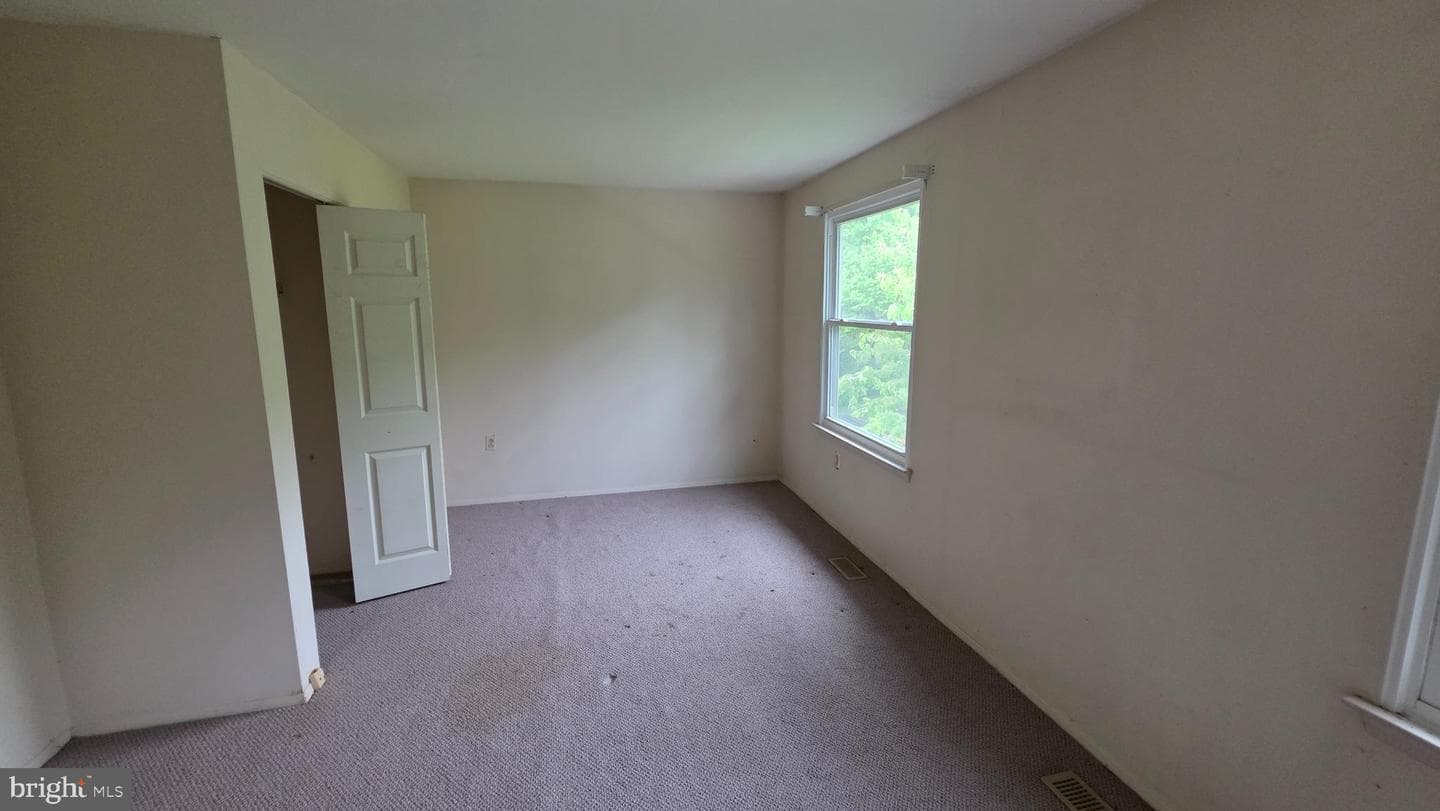 8126 Wooded Glen Court photo 7