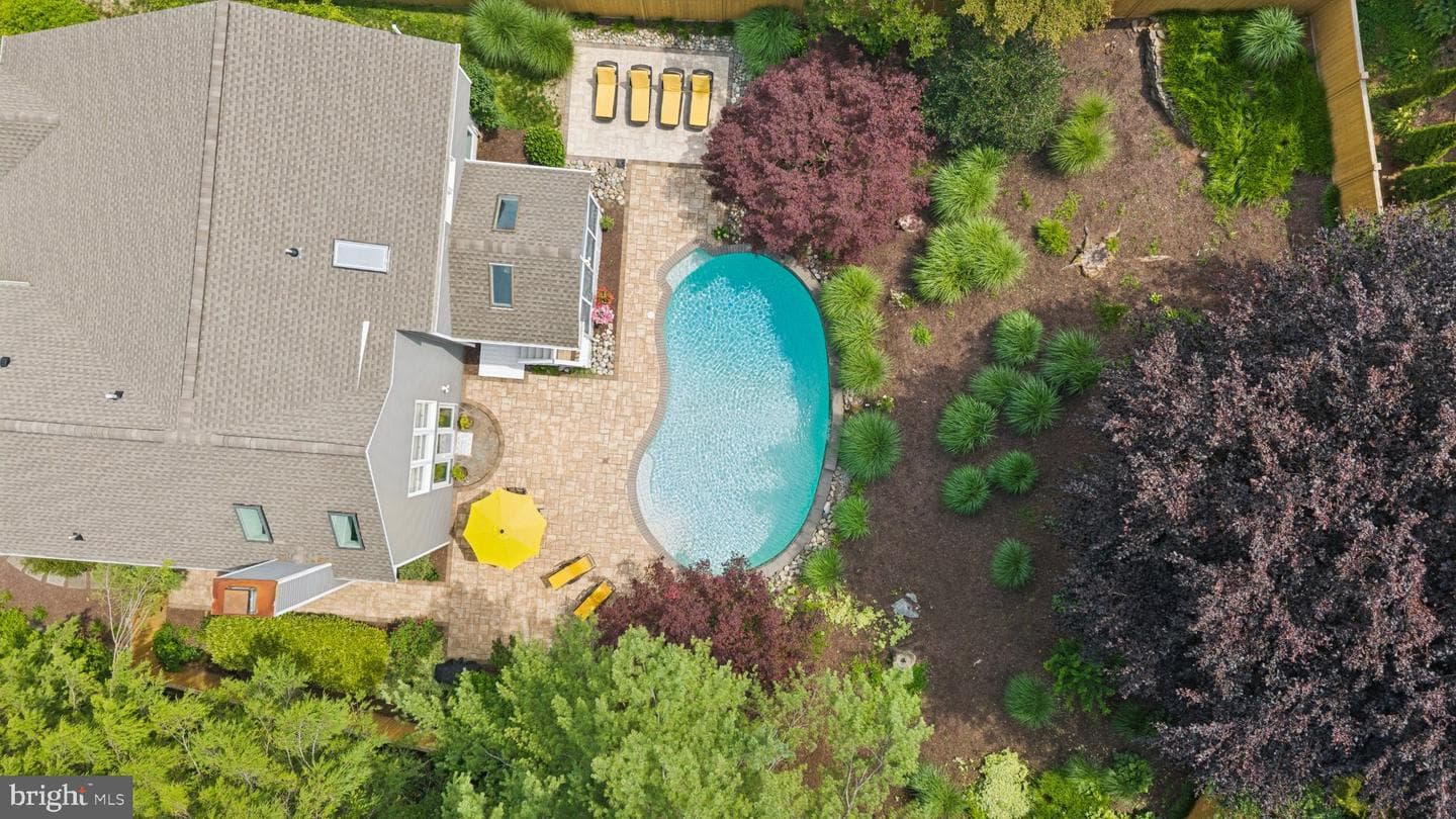 2389 Ballard Way photo 100