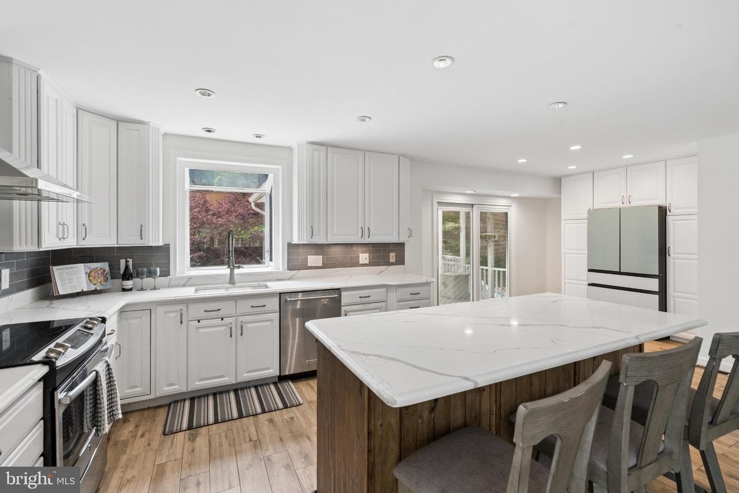 2389 Ballard Way photo 21