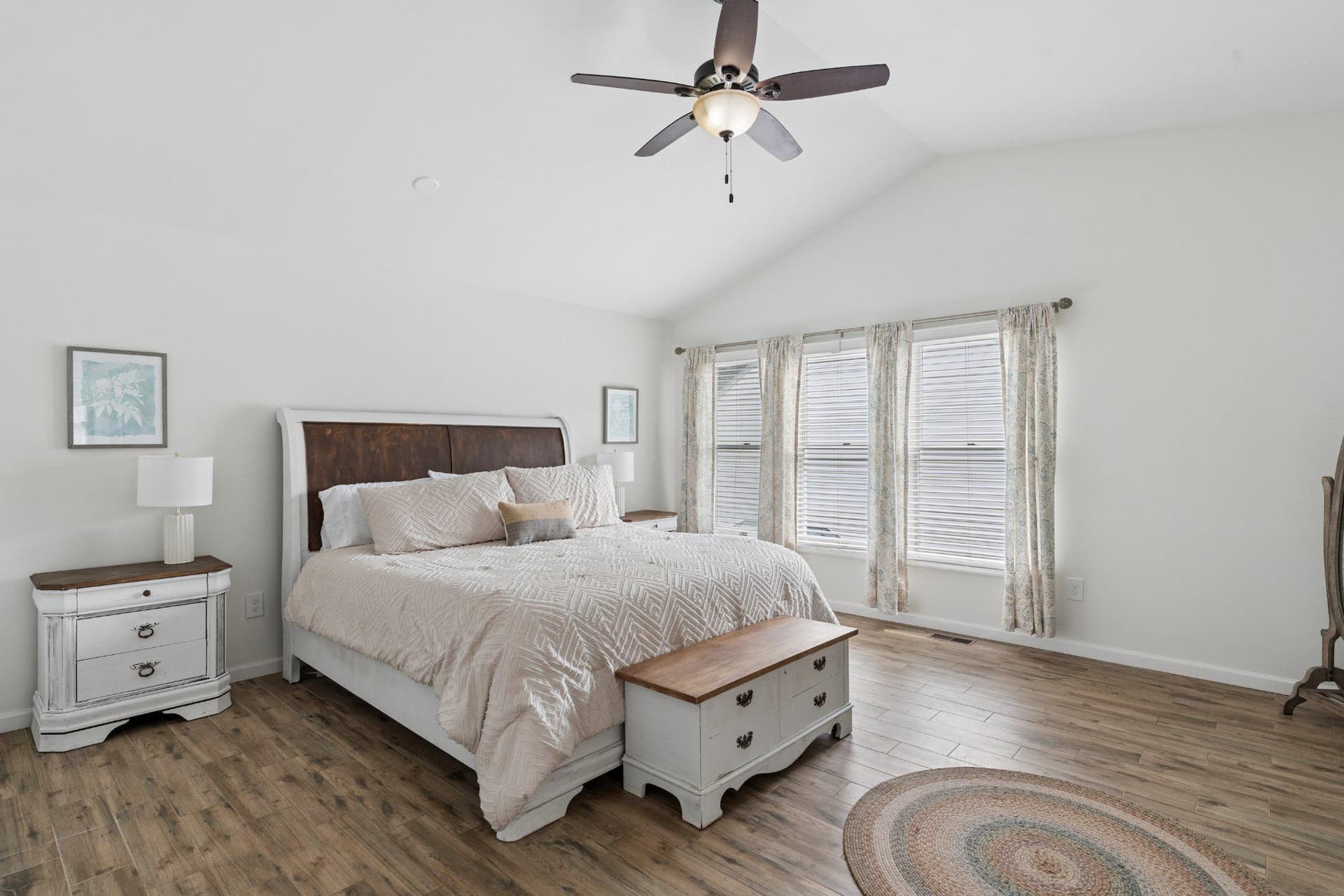 2389 Ballard Way photo 32