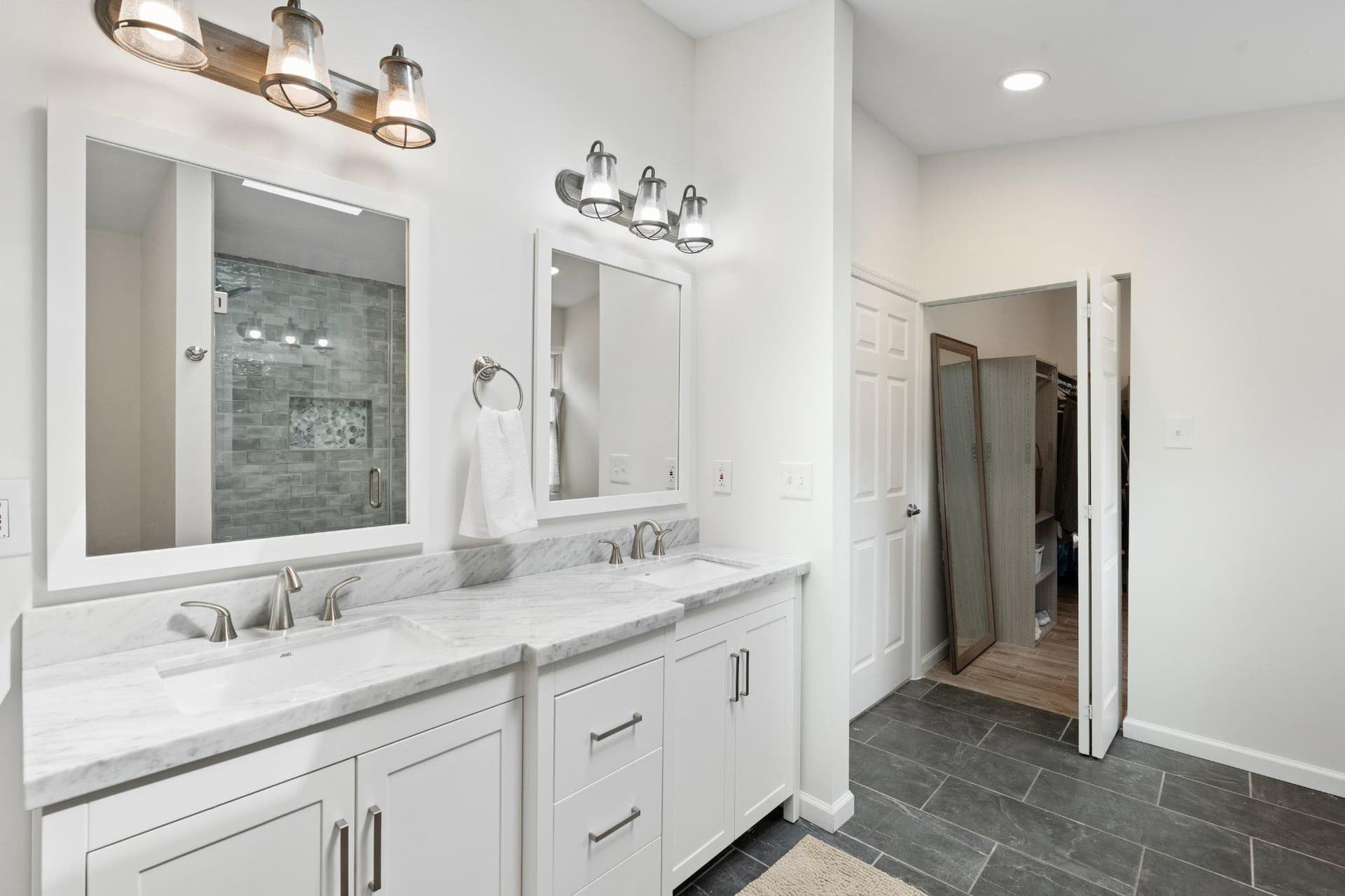 2389 Ballard Way photo 35