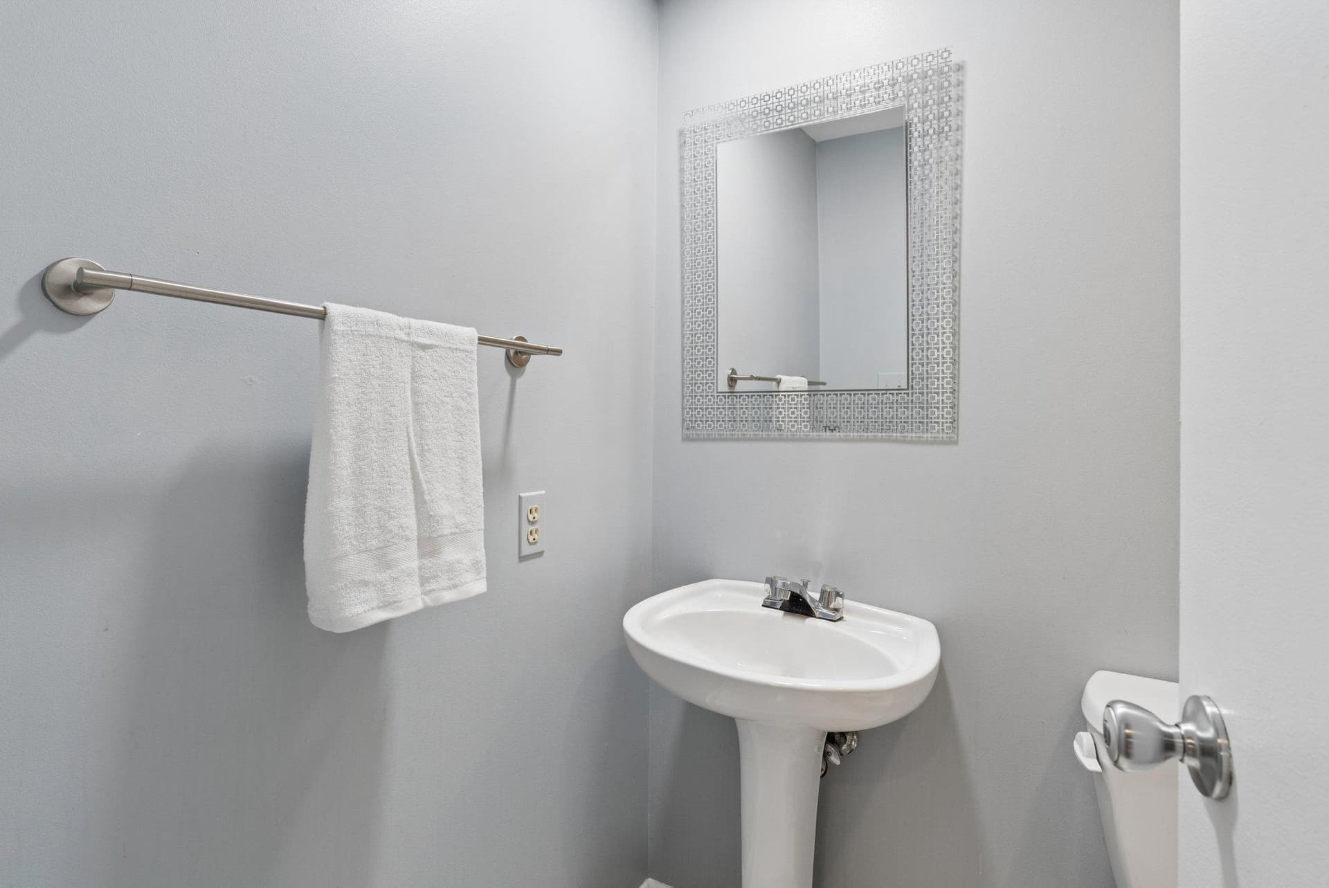 2389 Ballard Way photo 70