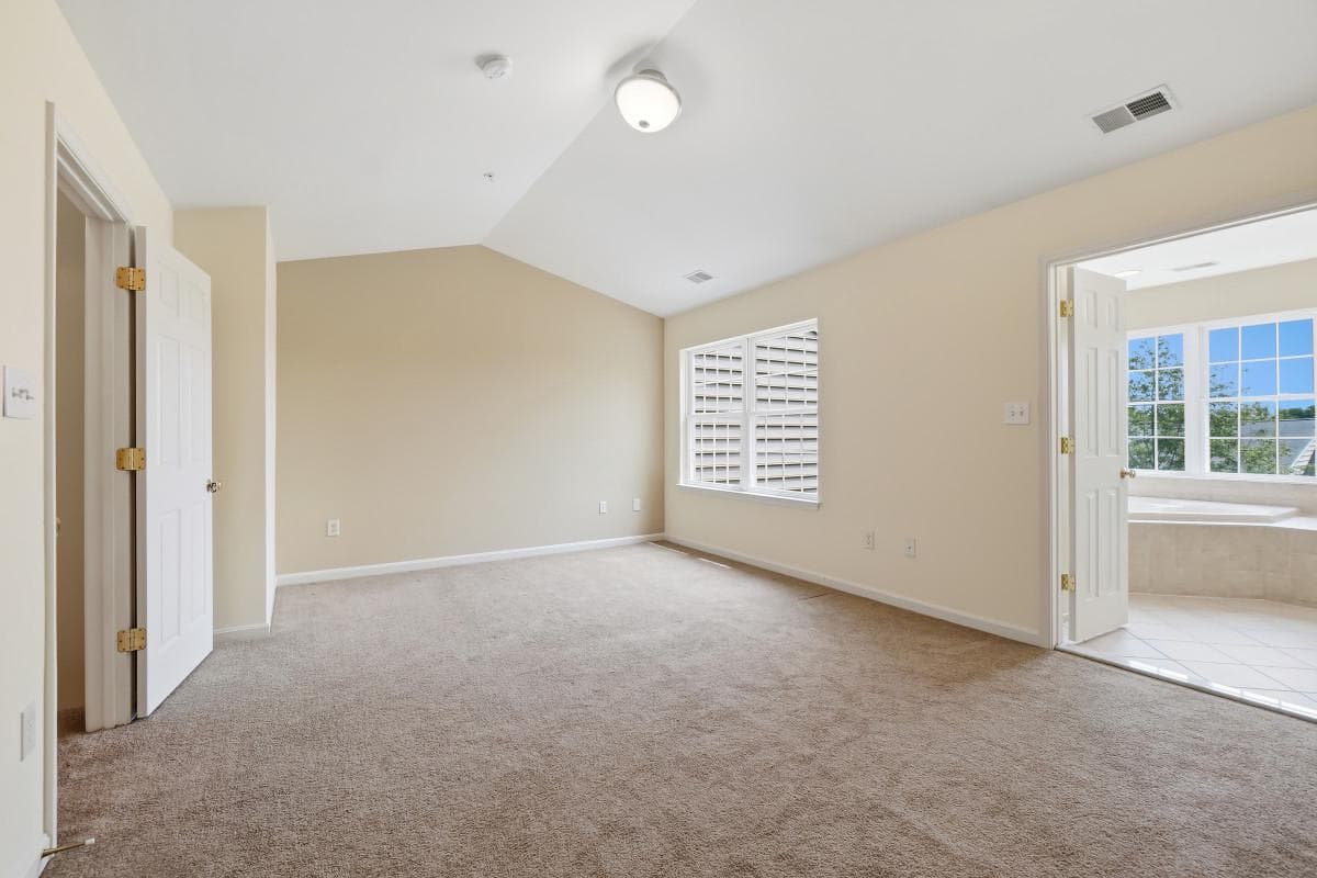 8910 Dawson Manor Drive photo 25