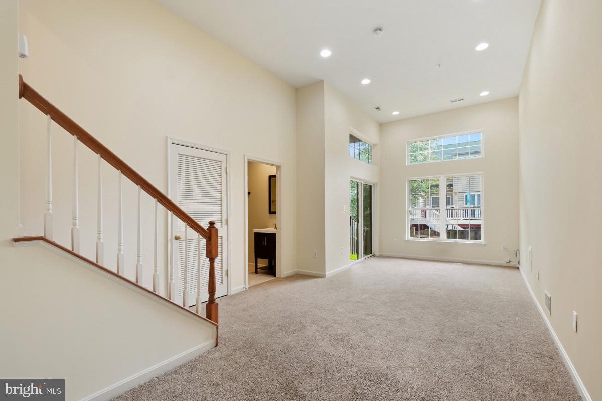 8910 Dawson Manor Drive photo 36
