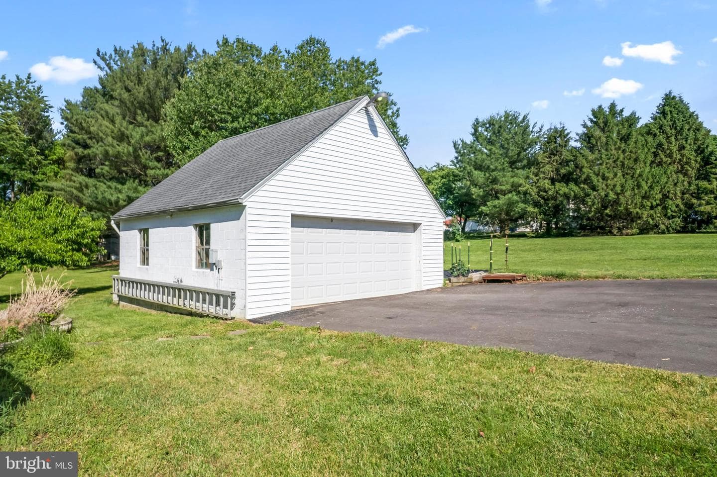 2311 Daniels Road photo 55
