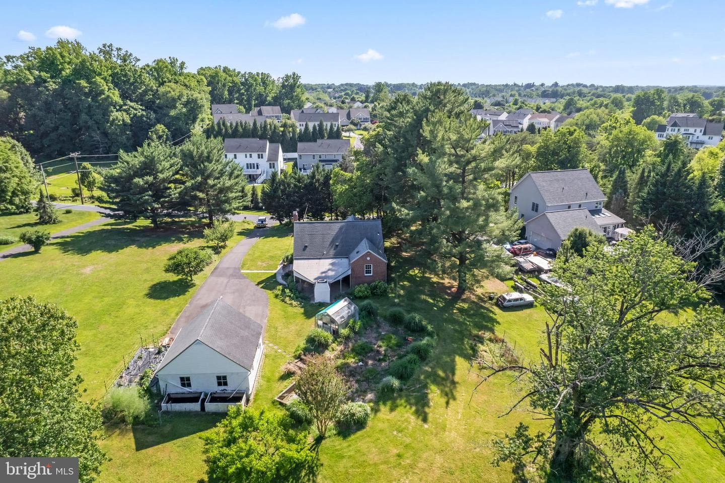 2311 Daniels Road photo 60