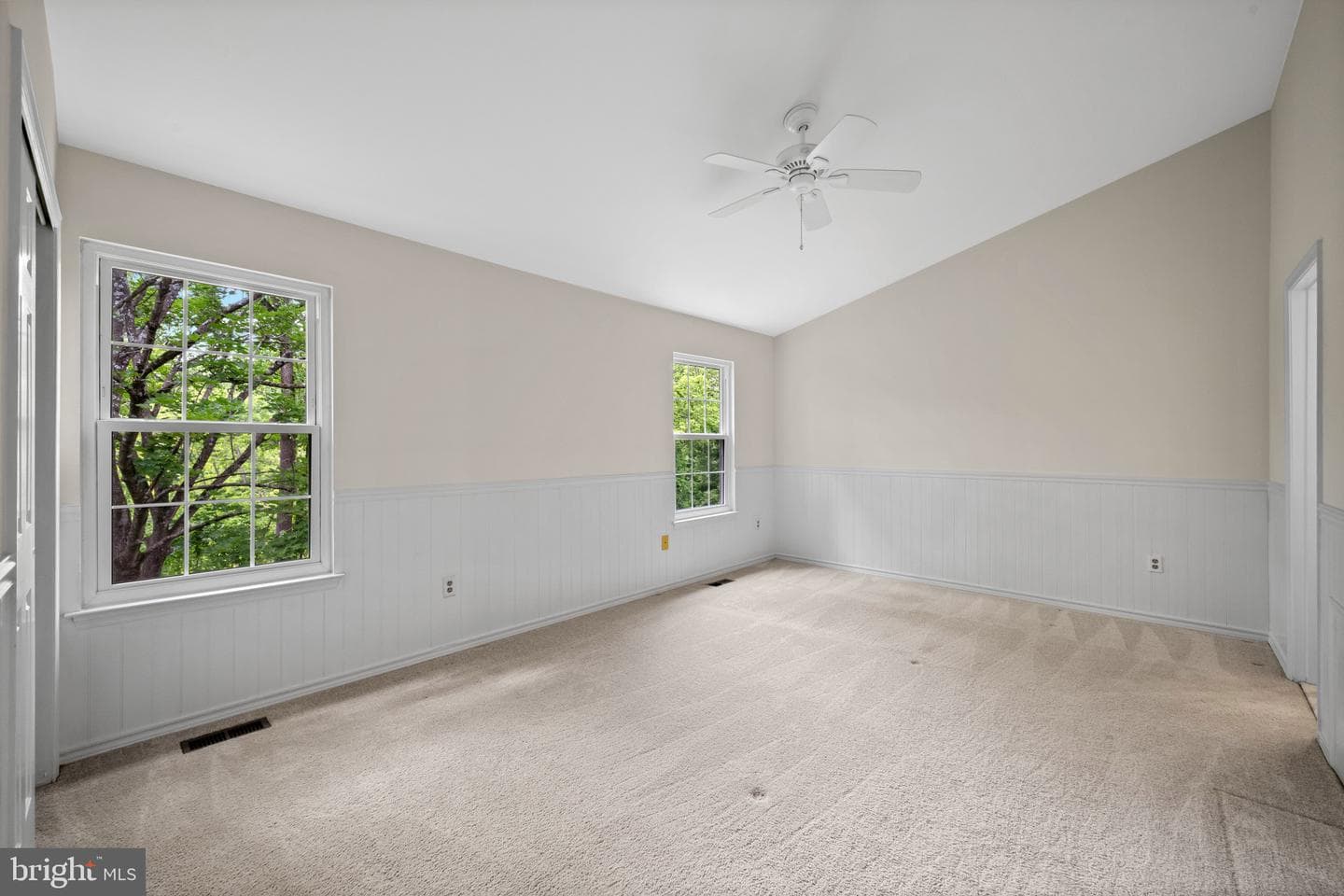 4775 Leyden Way photo 16