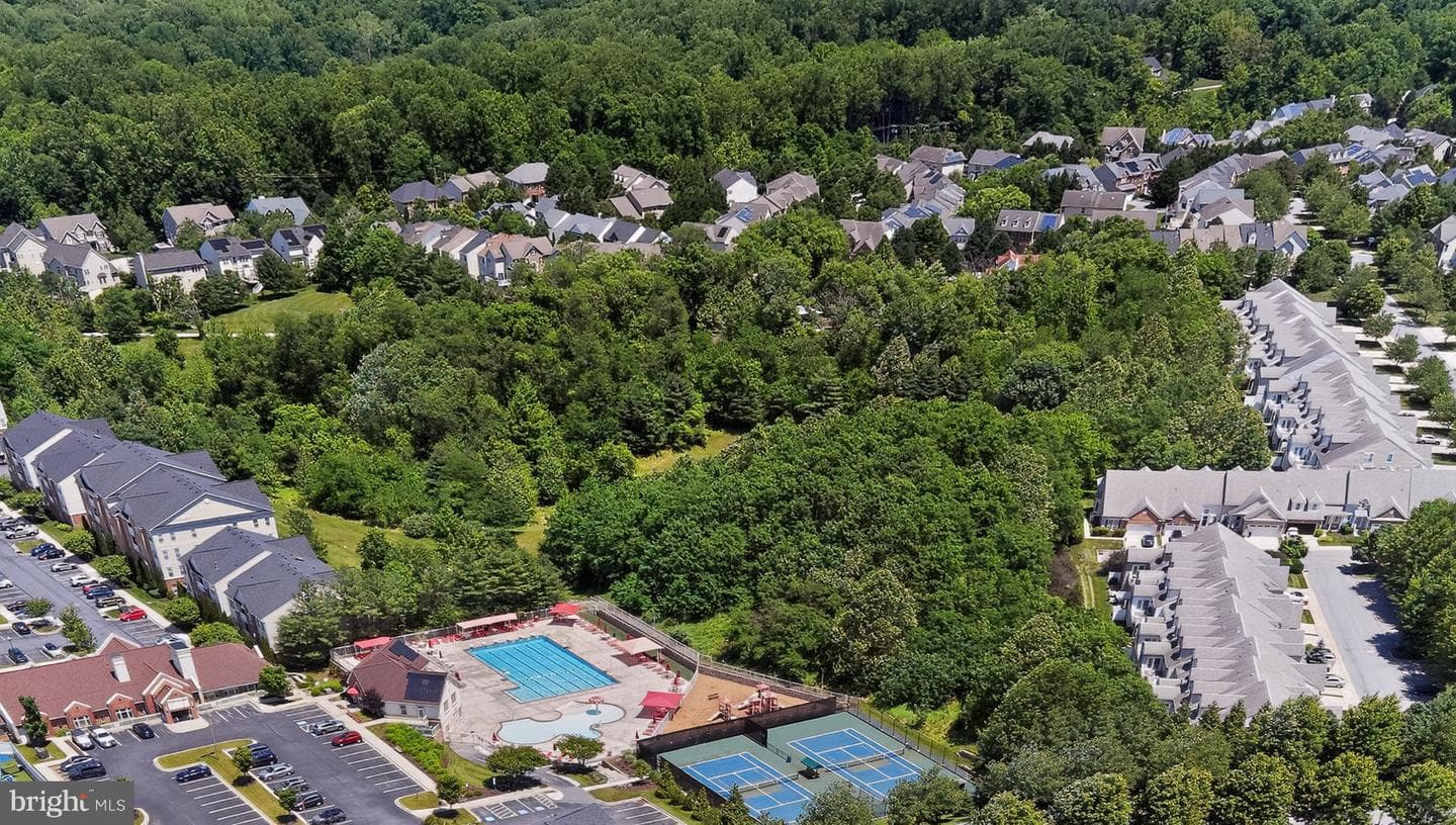 4202 Crested View photo 17
