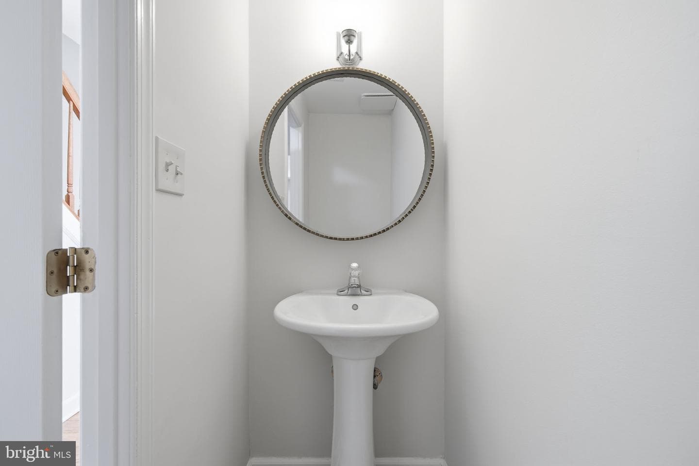 5828 Alderleaf Place photo 17