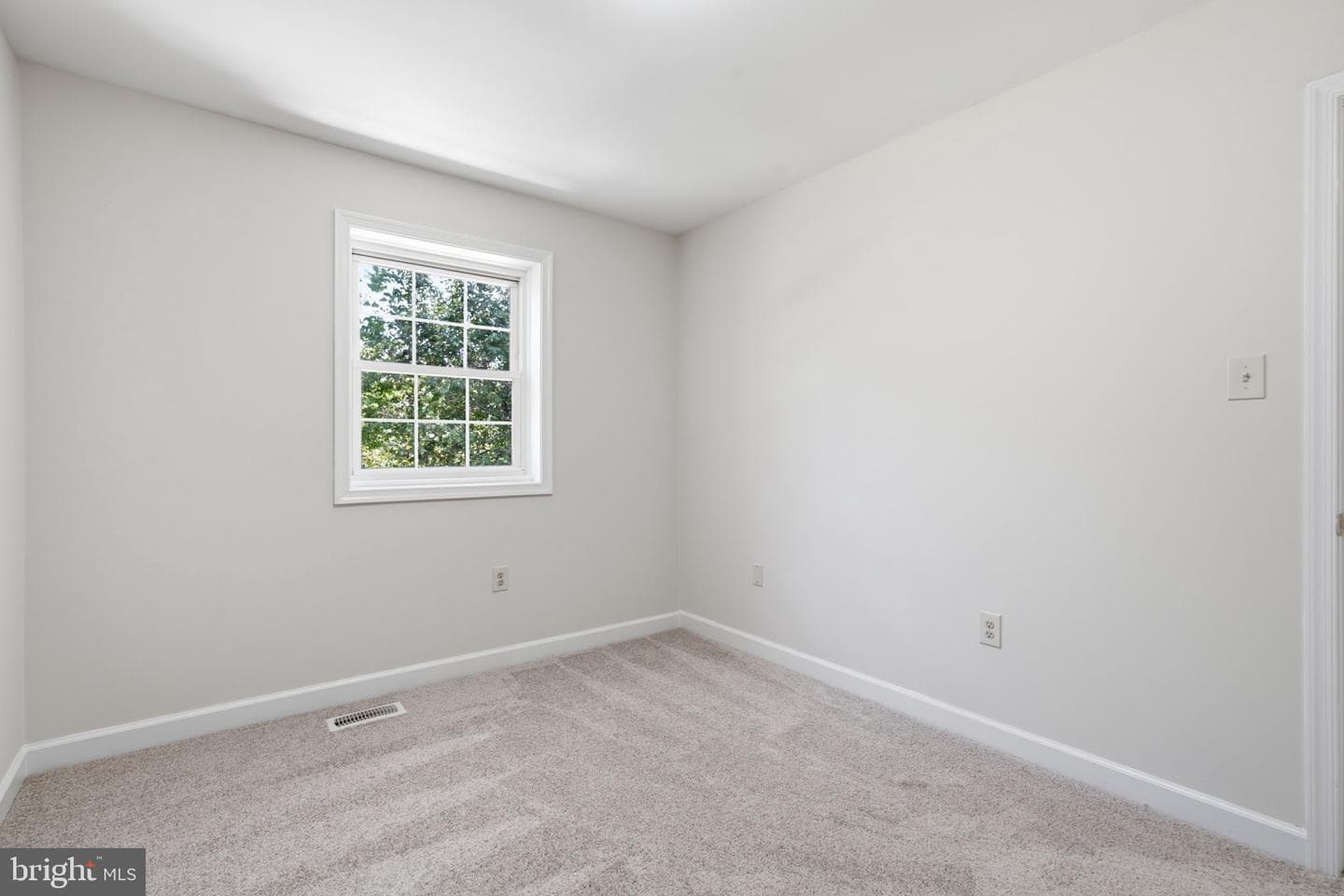 5828 Alderleaf Place photo 30