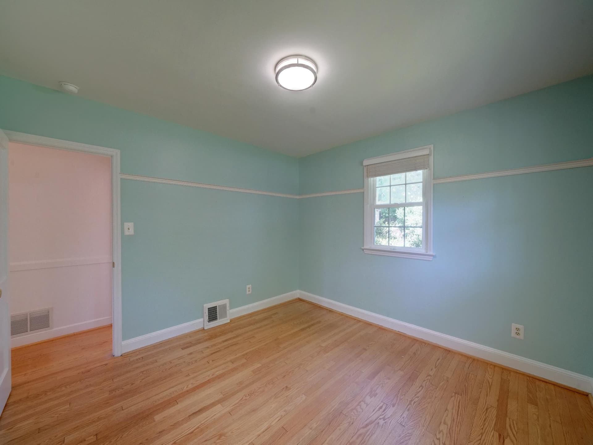 12351 Scaggsville Road photo 12
