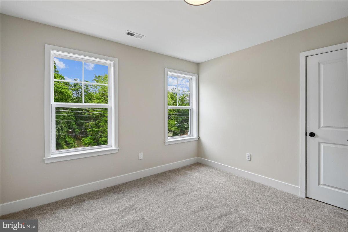 9312 Madison Avenue photo 34