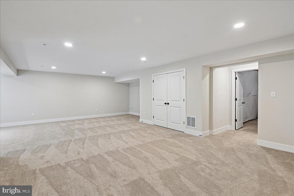 9312 Madison Avenue photo 41