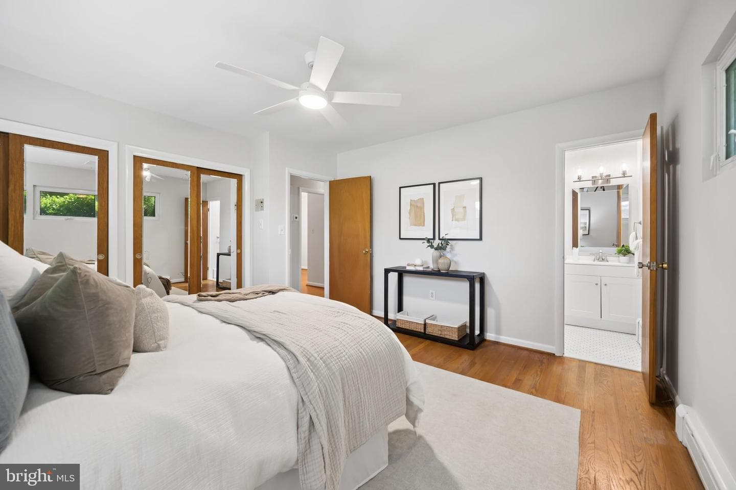 9710 Hillsmere Road photo 20