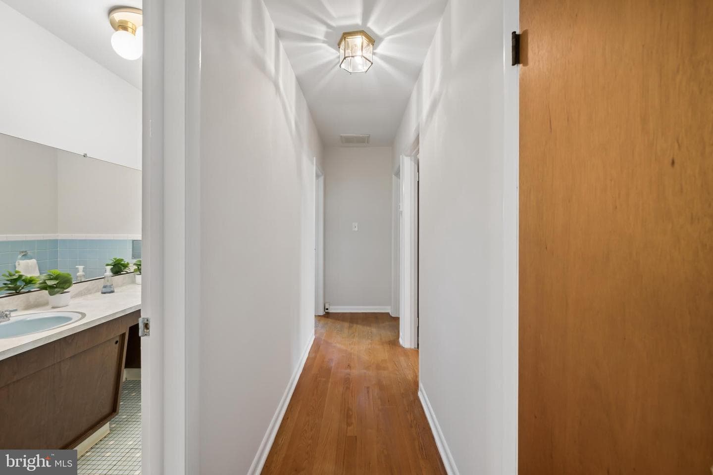 9710 Hillsmere Road photo 27