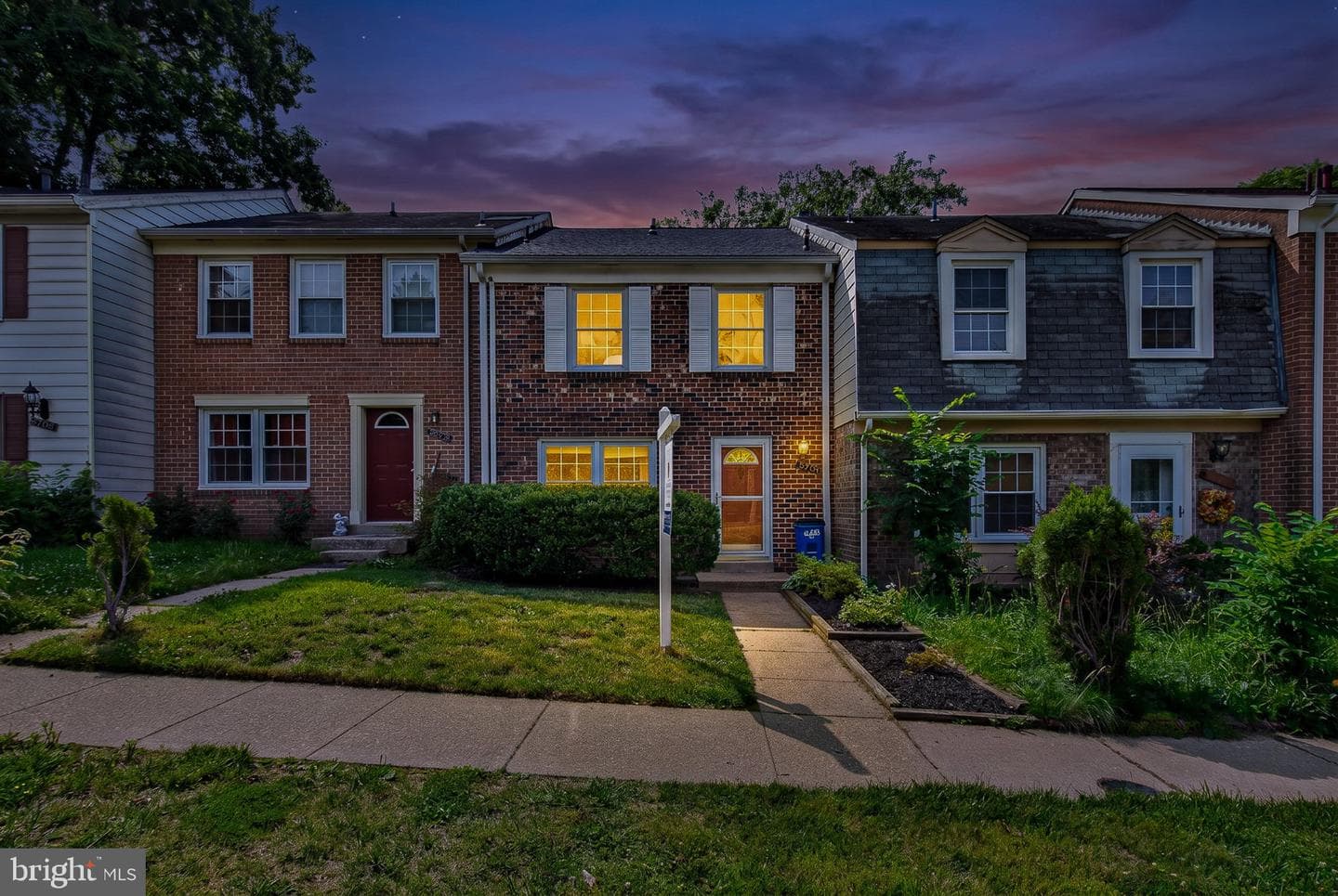 5704 Yellowrose Court