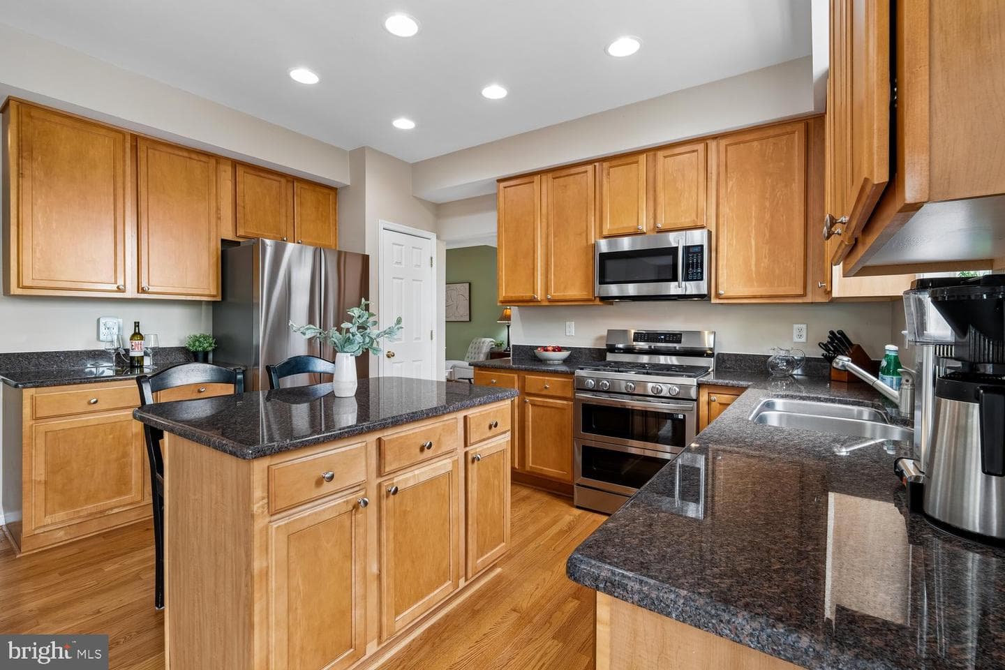 8608 Lawrence Mill Court photo 17