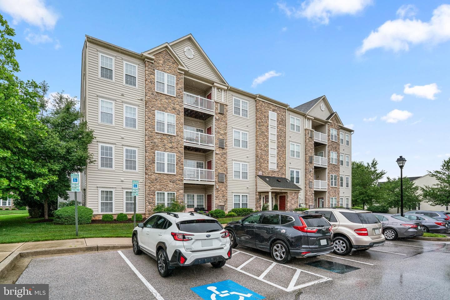 11185 Chambers Court #h, Woodstock